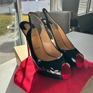 Beautiful Christian Louboutin Pumps Size 40 Black Rouge Lipstick